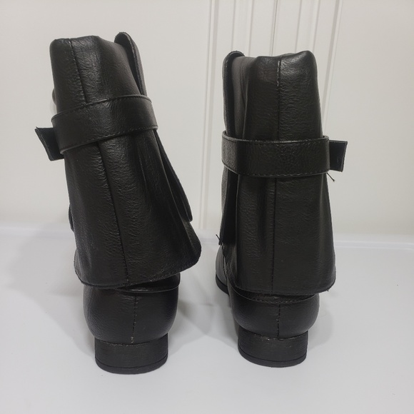 Wild Diva Lounge Black Fold Over Boots Buckle - Picture 3 of 5